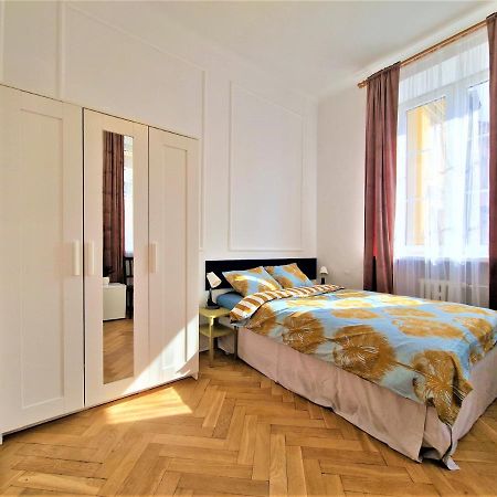 J&W Apartments Swietojanska Rooms Varşova Dış mekan fotoğraf