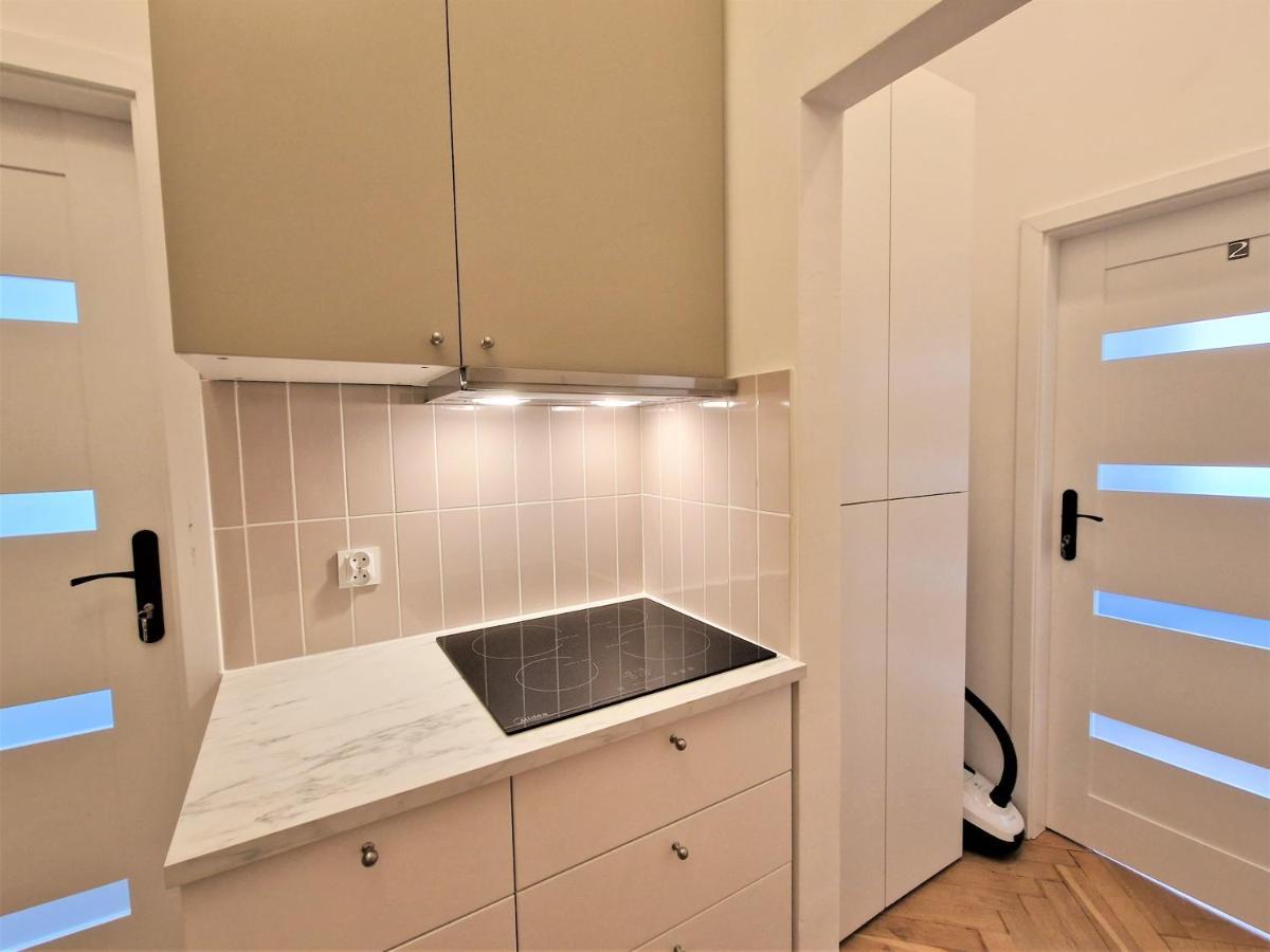 J&W Apartments Swietojanska Rooms Varşova Dış mekan fotoğraf