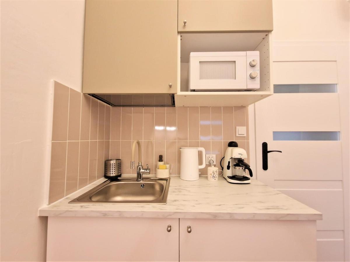 J&W Apartments Swietojanska Rooms Varşova Dış mekan fotoğraf