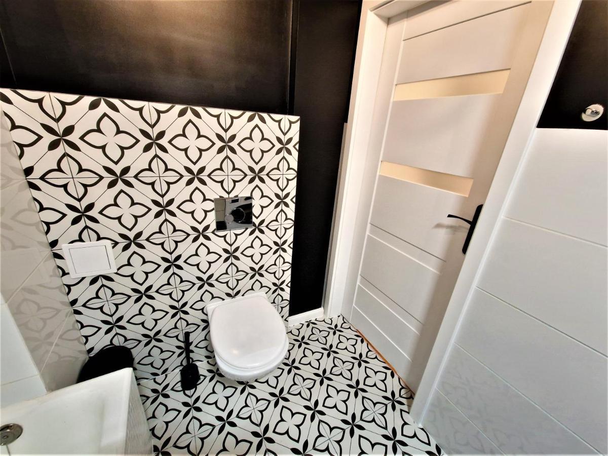 J&W Apartments Swietojanska Rooms Varşova Dış mekan fotoğraf