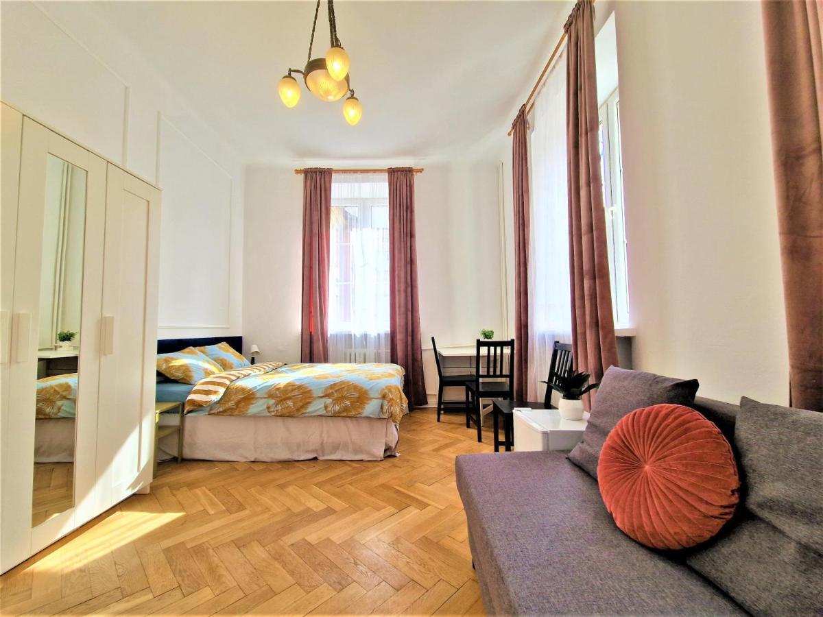 J&W Apartments Swietojanska Rooms Varşova Dış mekan fotoğraf