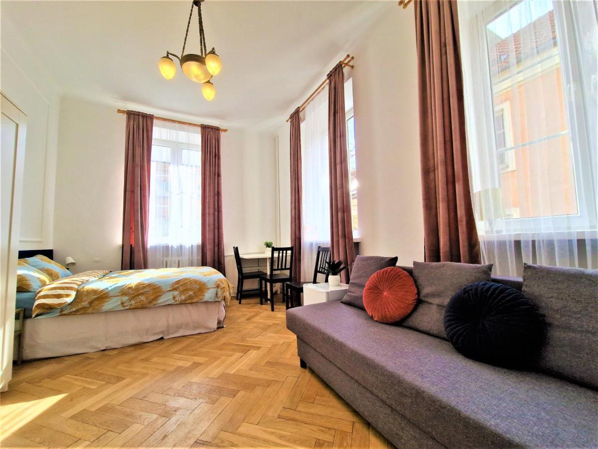 J&W Apartments Swietojanska Rooms Varşova Dış mekan fotoğraf