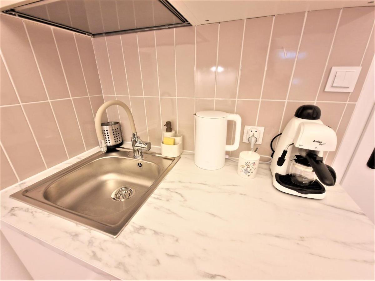 J&W Apartments Swietojanska Rooms Varşova Dış mekan fotoğraf