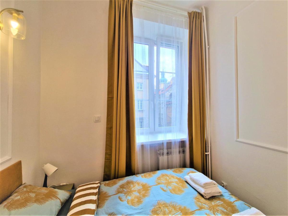 J&W Apartments Swietojanska Rooms Varşova Dış mekan fotoğraf